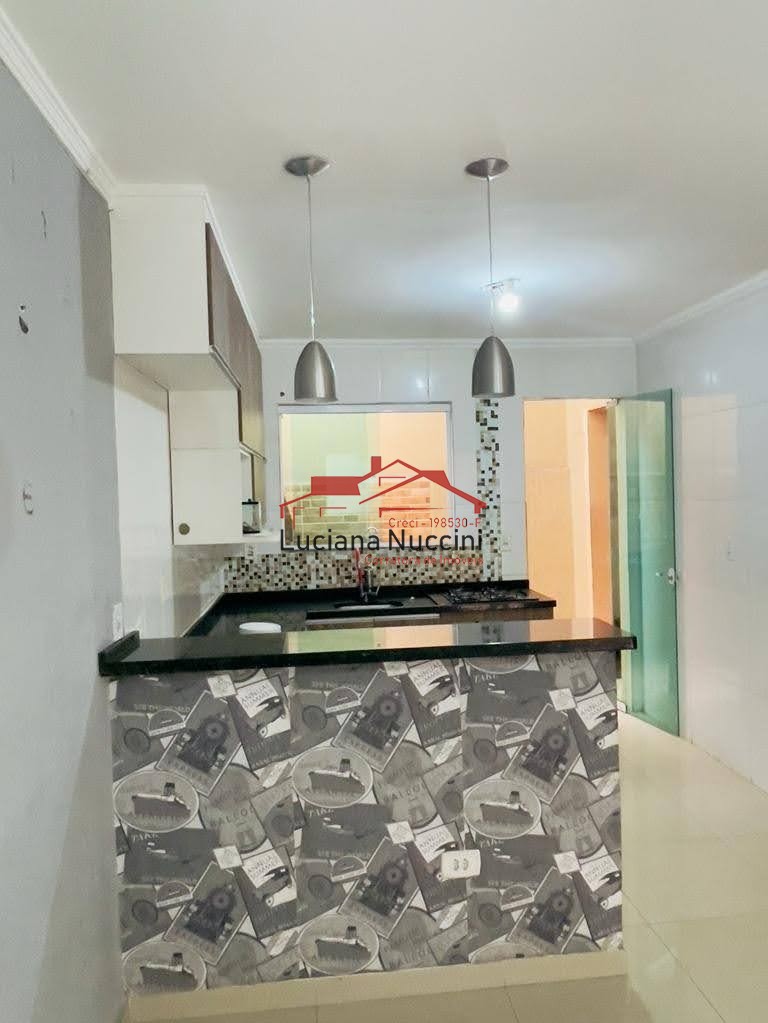 Casa ao lado metro Patriarca, Casa ao lado radial, casa com vários comércios