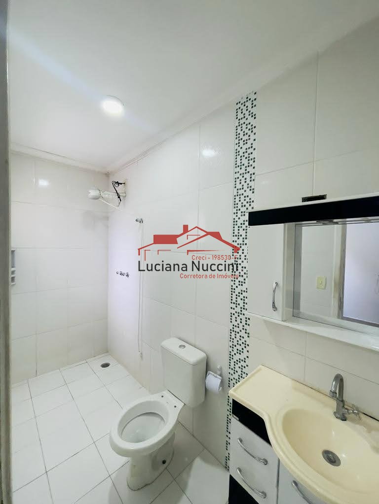 Casa ao lado metro Patriarca, Casa ao lado radial, casa com vários comércios
