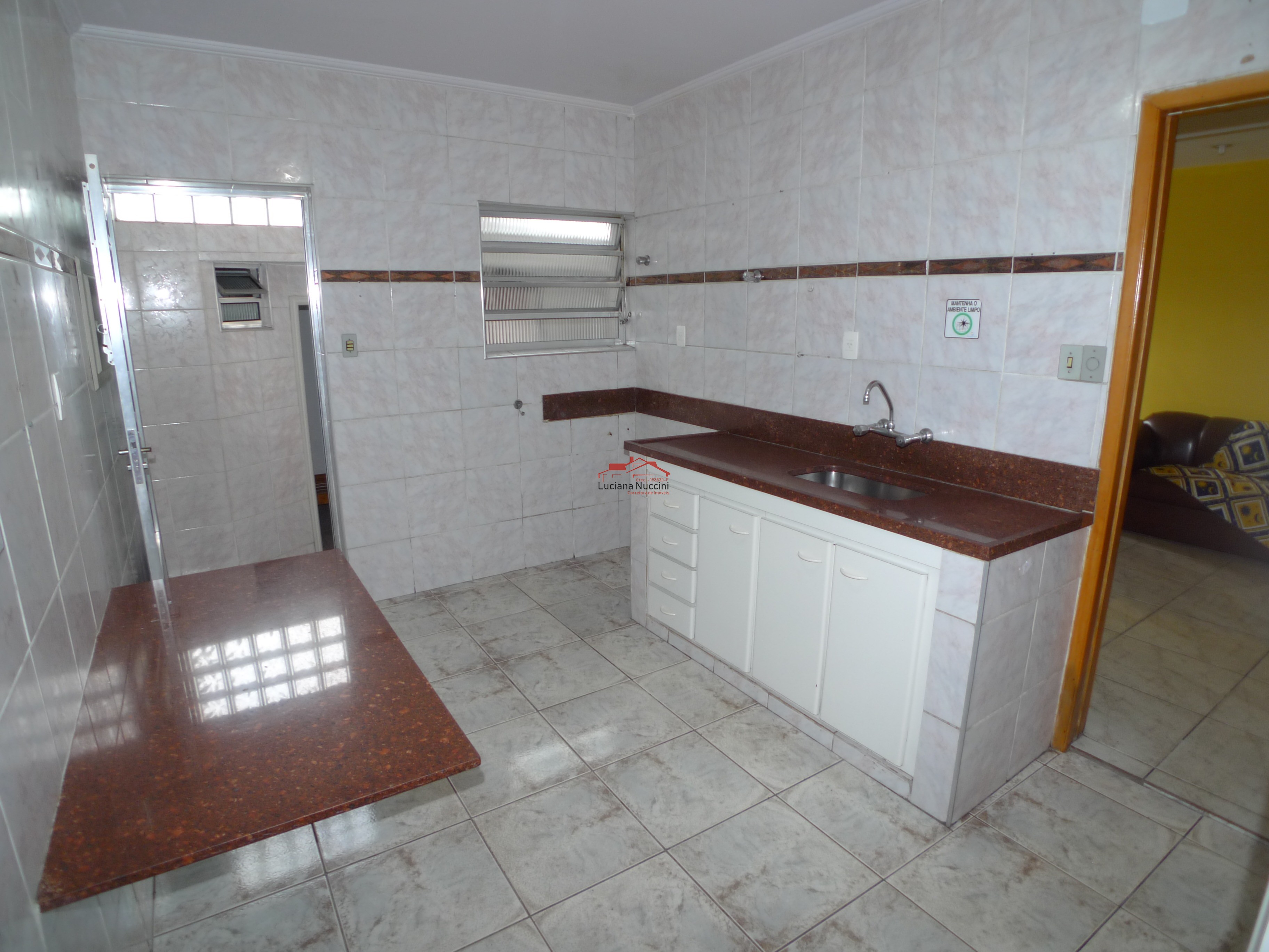Casa a venda ao lado metro paraíso, casa a venda ao lado metro vila mariana, casa a venda com vários comércios