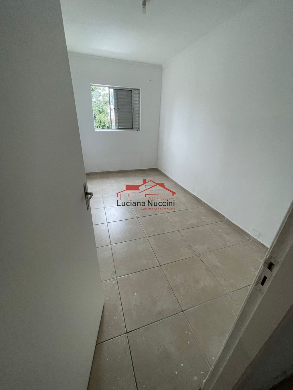 Studio para Locação no Coração de São Paulo-SP: 1 Quarto, 1 Sala, 1 Banheiro, 40m² no Bairro Ipiranga!