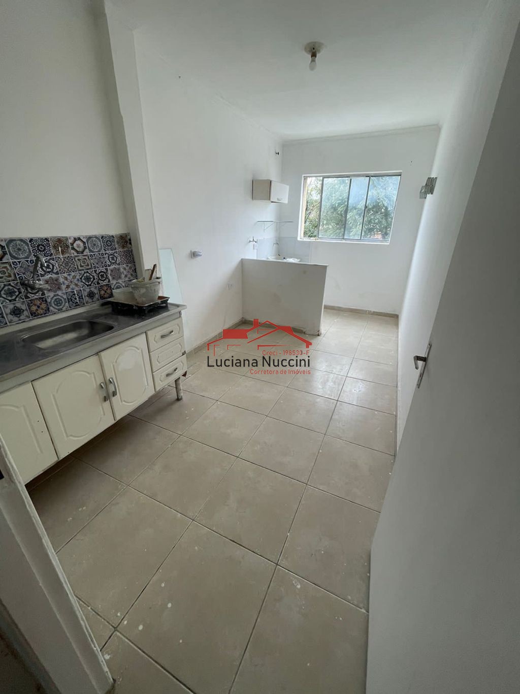 Studio para Locação no Coração de São Paulo-SP: 1 Quarto, 1 Sala, 1 Banheiro, 40m² no Bairro Ipiranga!