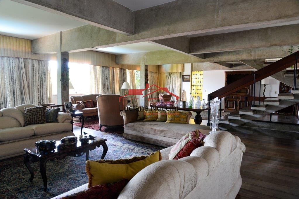 Locação Casa 5 dorm na Cidade Jardins