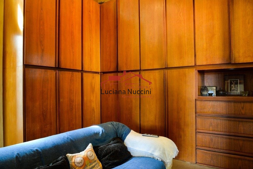 Locação Casa 5 dorm na Cidade Jardins