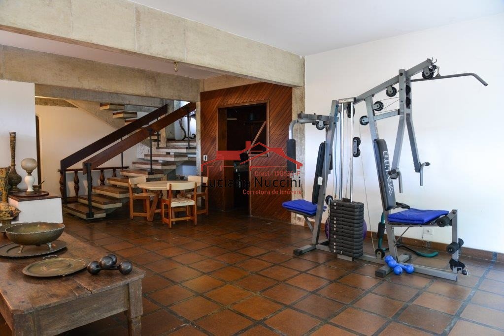 Locação Casa 5 dorm na Cidade Jardins