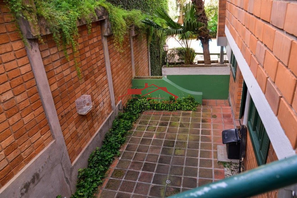 Locação Casa 5 dorm na Cidade Jardins
