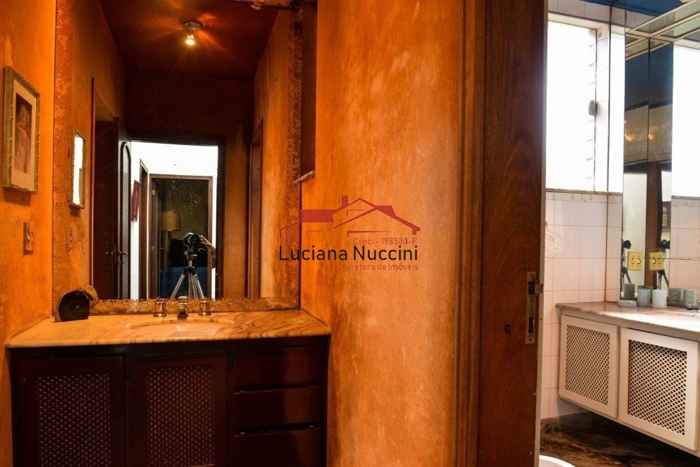 Locação Casa 5 dorm na Cidade Jardins