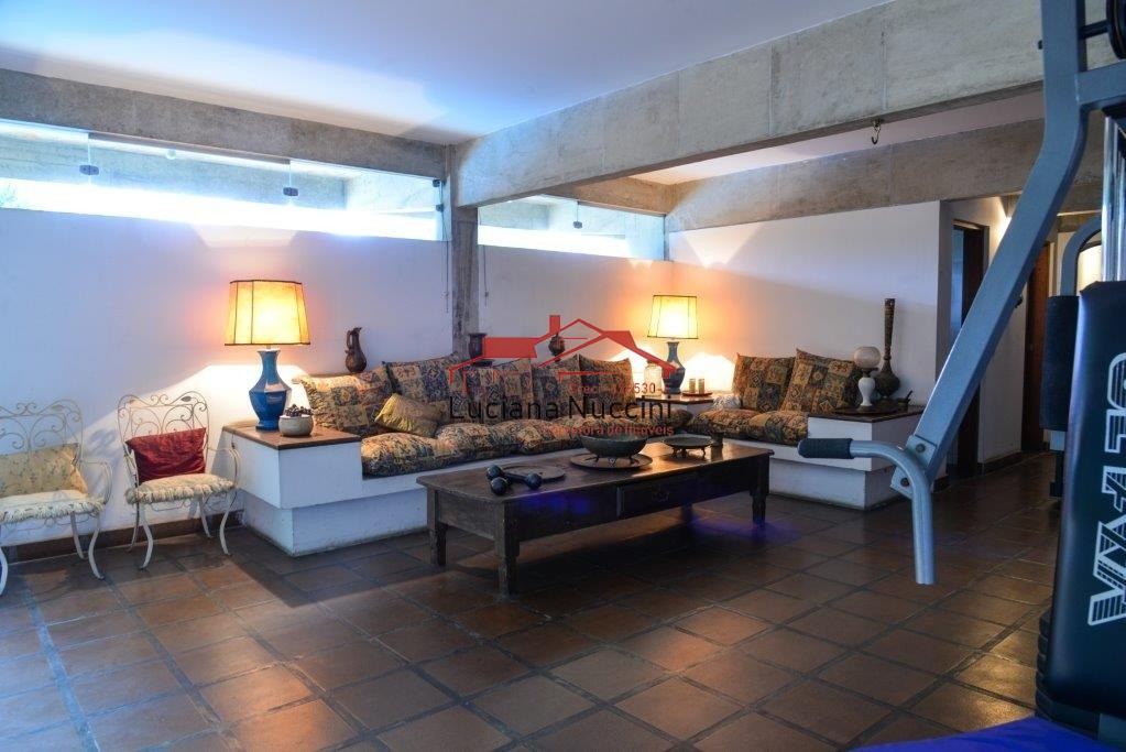Locação Casa 5 dorm na Cidade Jardins