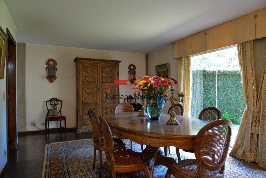 Locação Casa 5 dorm na Cidade Jardins