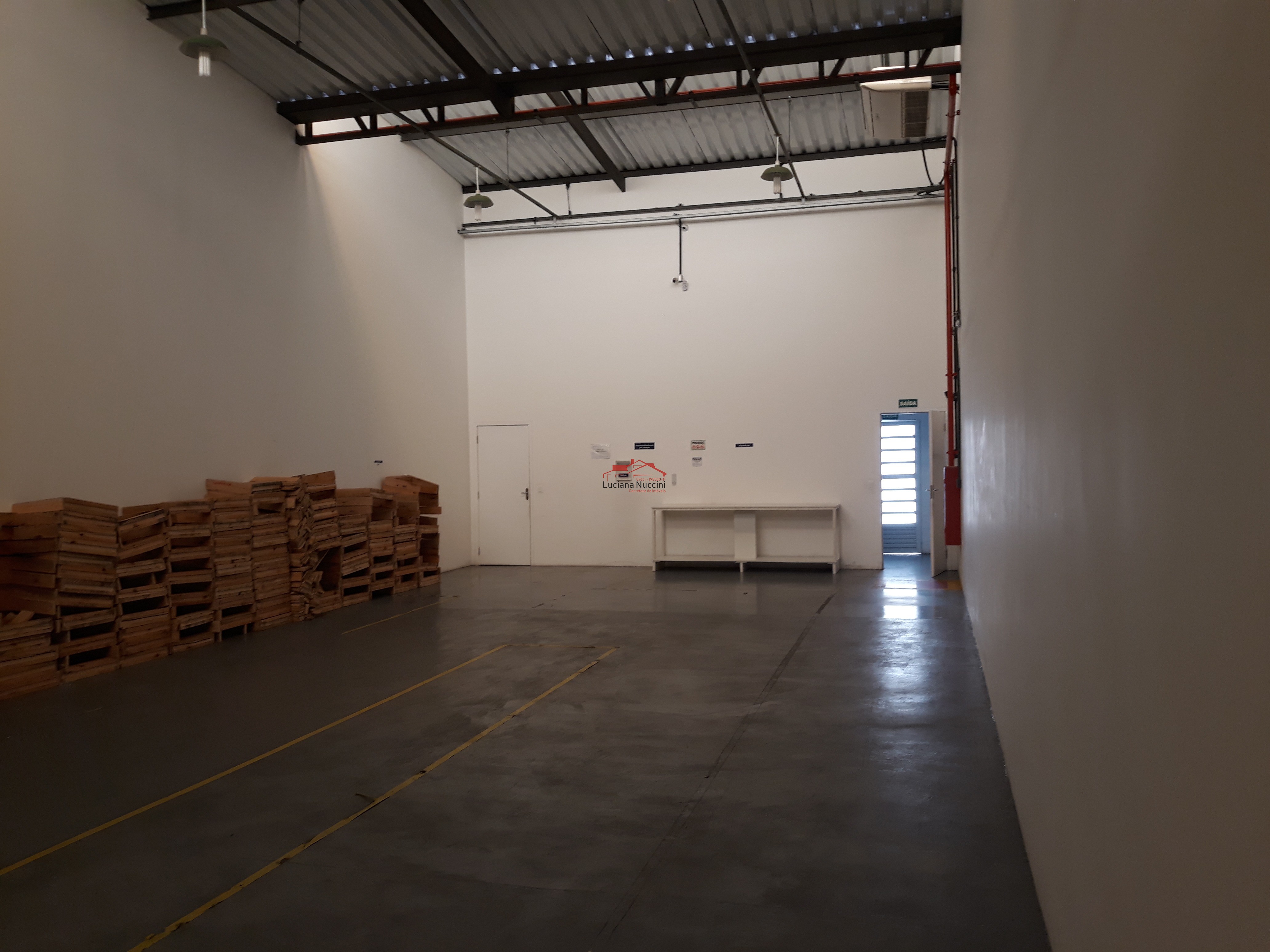 Galpão comercial à venda em São Paulo-SP, Cambuci, com 805m² de área. Venha conferir!