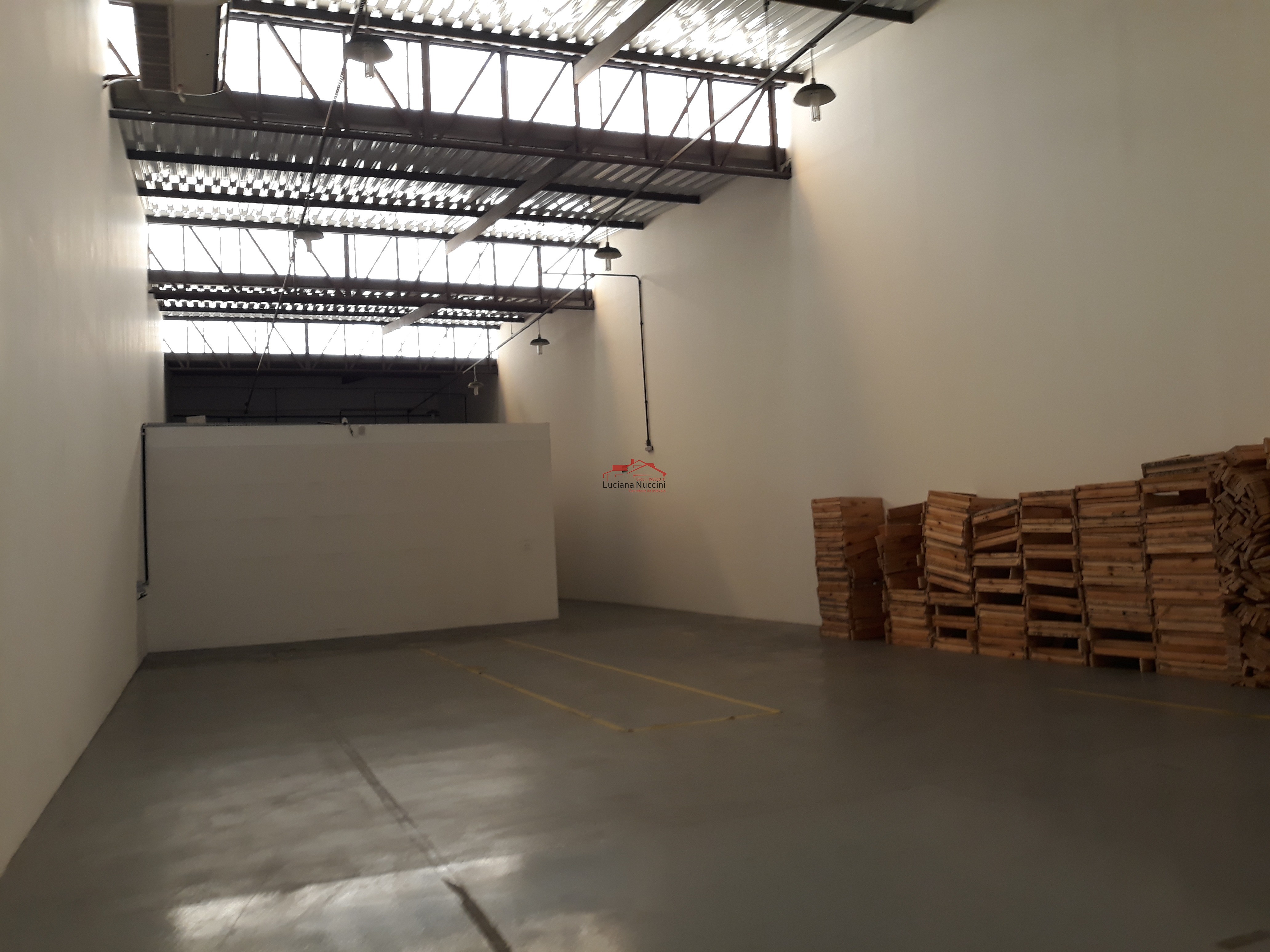 Galpão comercial à venda em São Paulo-SP, Cambuci, com 805m² de área. Venha conferir!