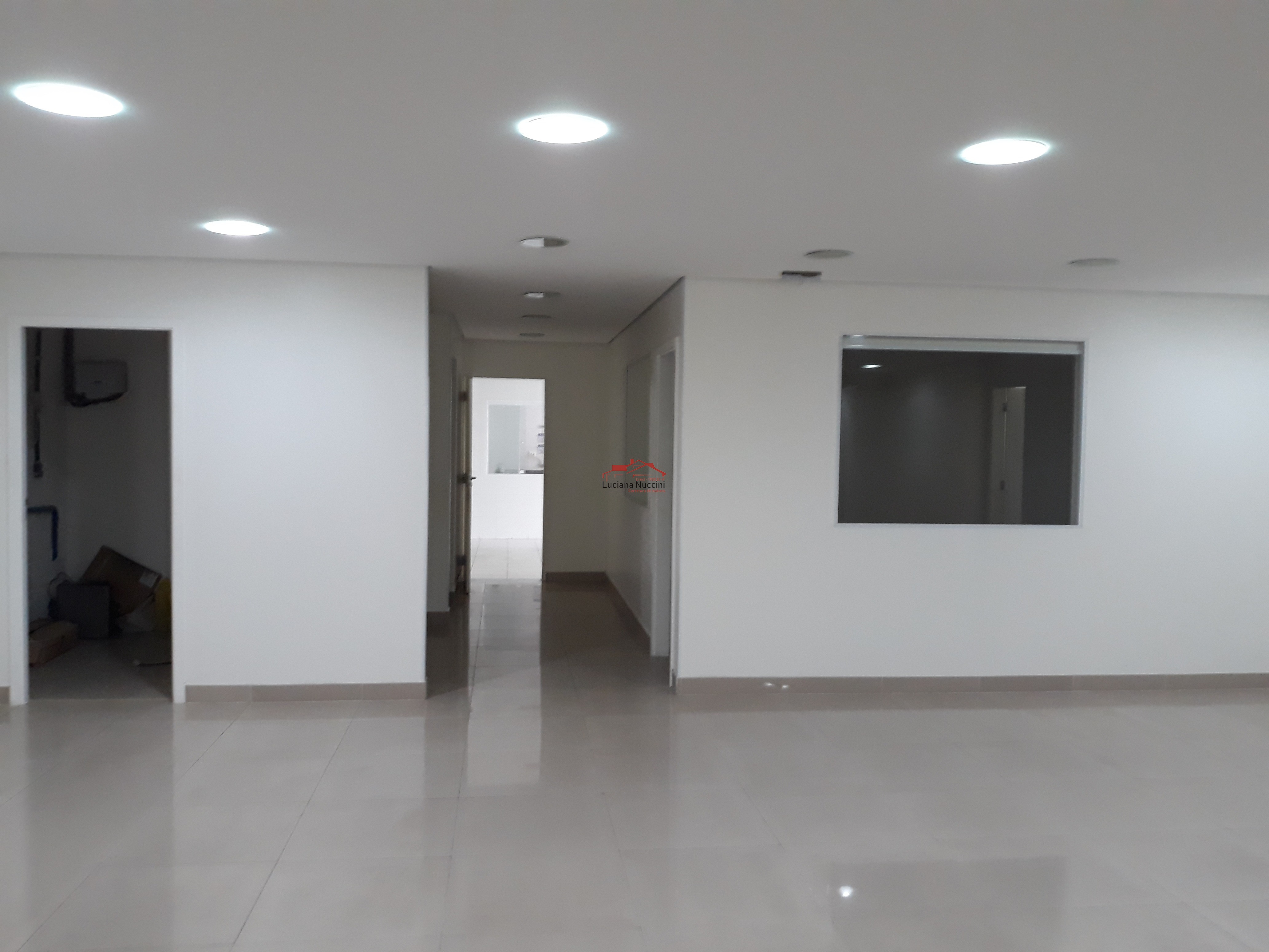Galpão comercial à venda em São Paulo-SP, Cambuci, com 805m² de área. Venha conferir!