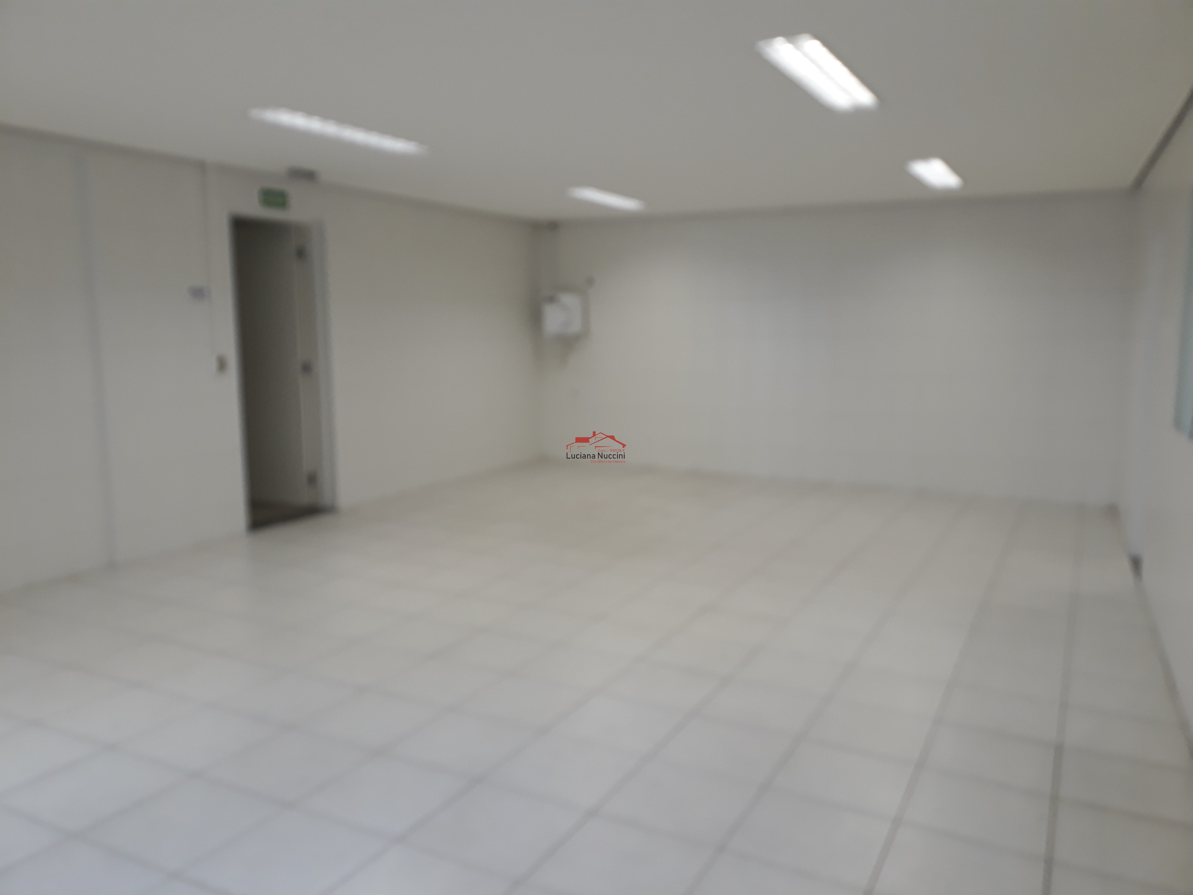 Galpão comercial à venda em São Paulo-SP, Cambuci, com 805m² de área. Venha conferir!