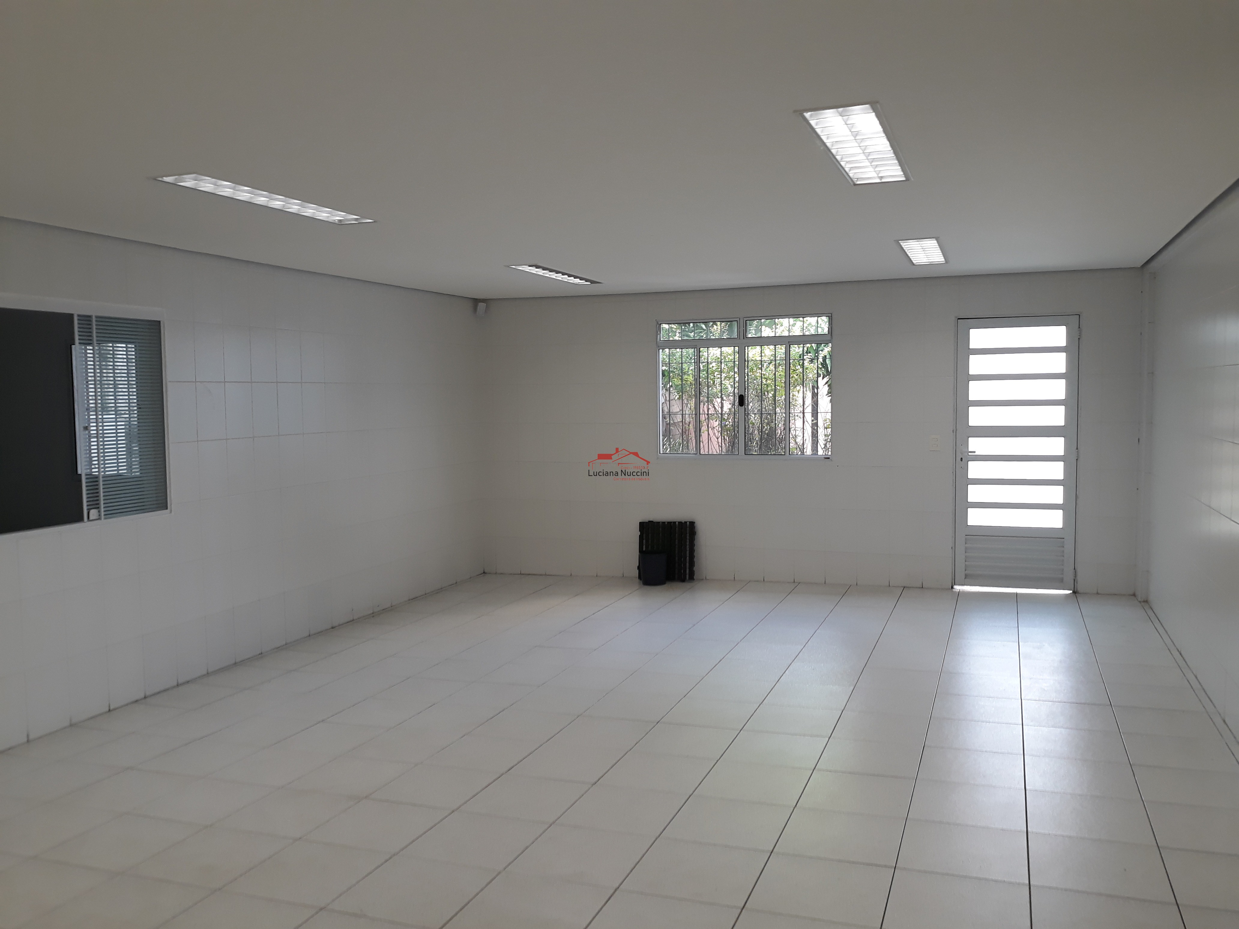 Galpão comercial à venda em São Paulo-SP, Cambuci, com 805m² de área. Venha conferir!