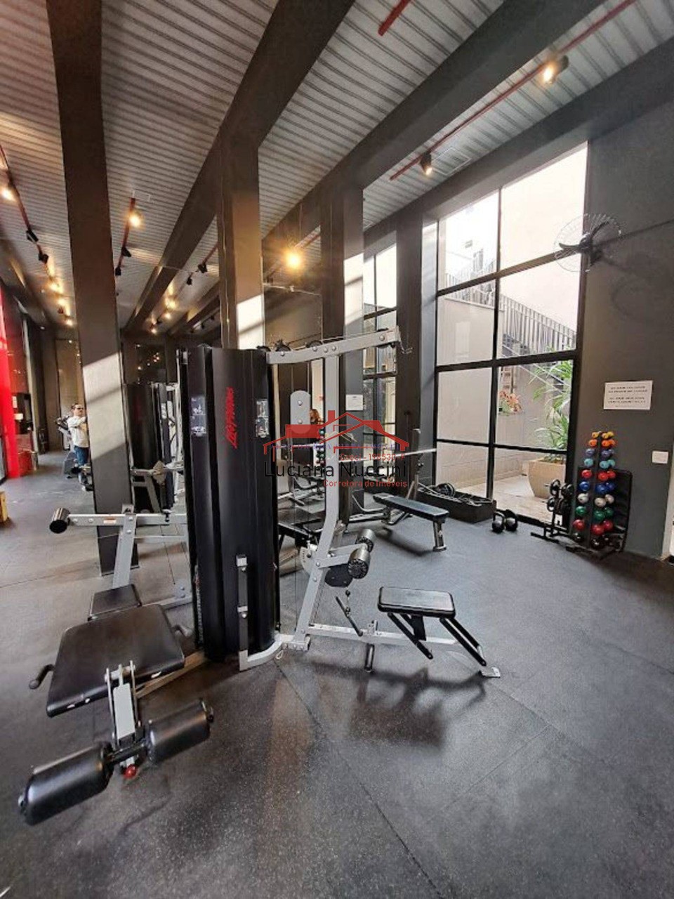Studio de luxo em condomínio seguro e moderno - piscinas, ac