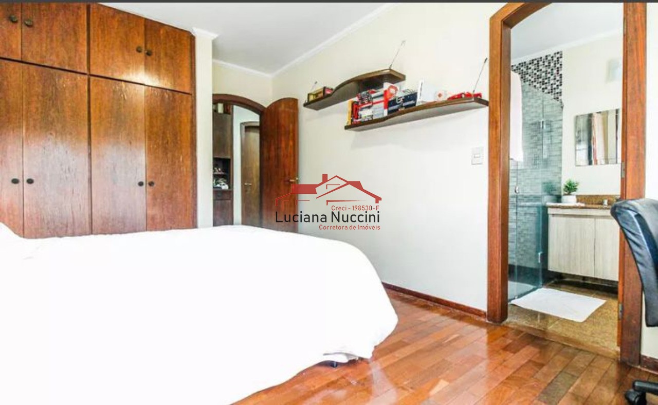 Apartamento de luxo no Brooklin Paulista: 4 quartos, 2 suítes, 1 sala, 4 banheiros, 4 vagas de garagem, 220m². Venha conferir!