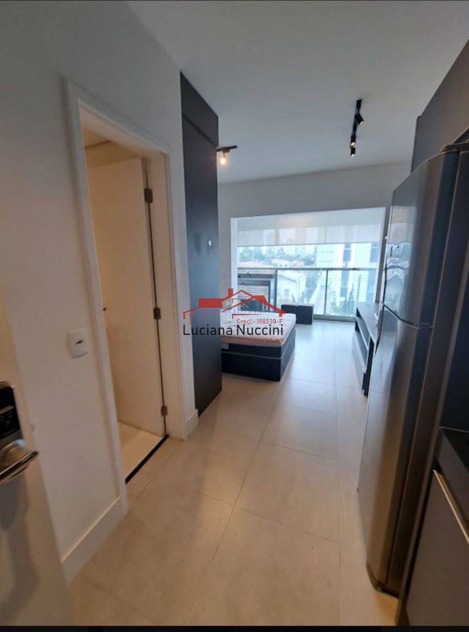 Studio de Luxo em Condomínio Seguro e Moderno - Piscinas, Academia, Loja de Conveniência e Mais!