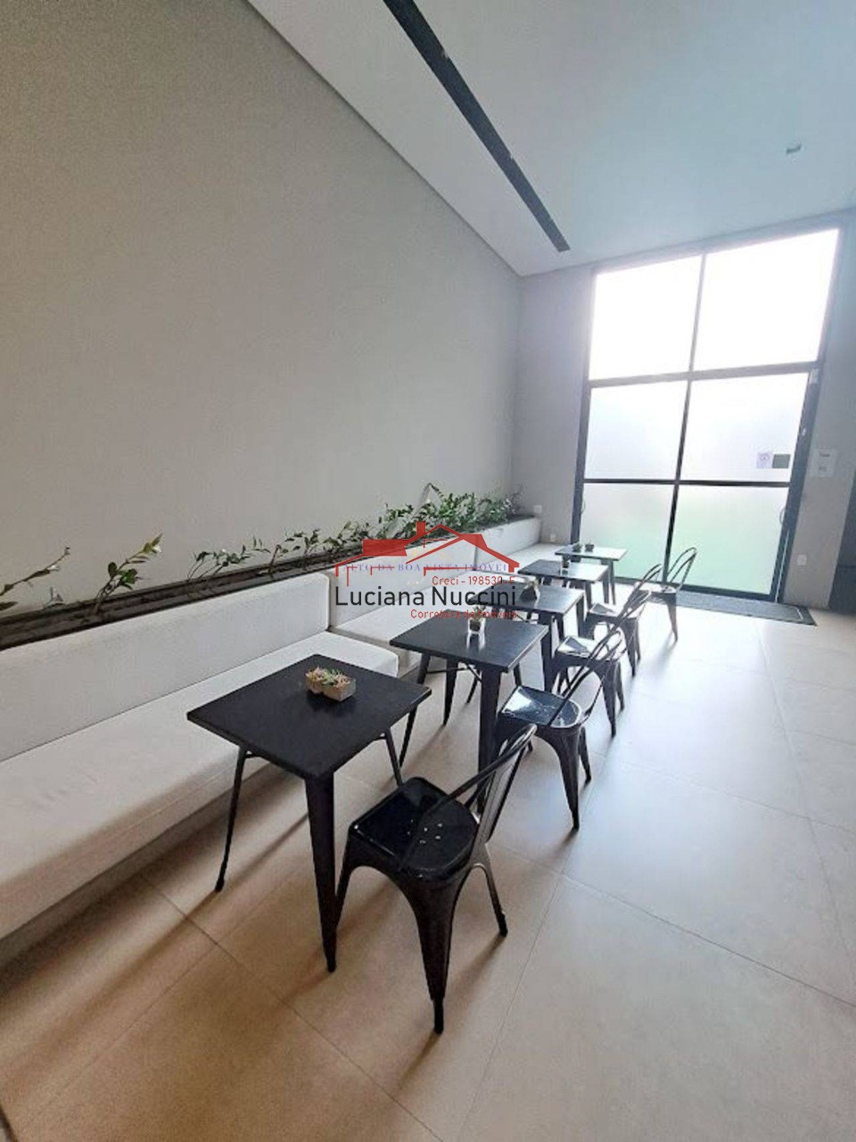 Studio de luxo em condomínio seguro e moderno - piscinas, ac