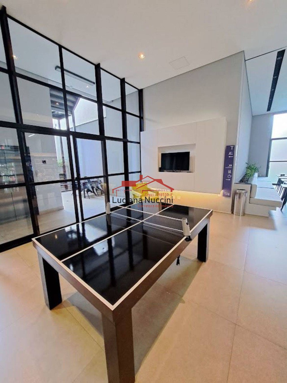 Studio de luxo em condomínio seguro e moderno - piscinas, ac