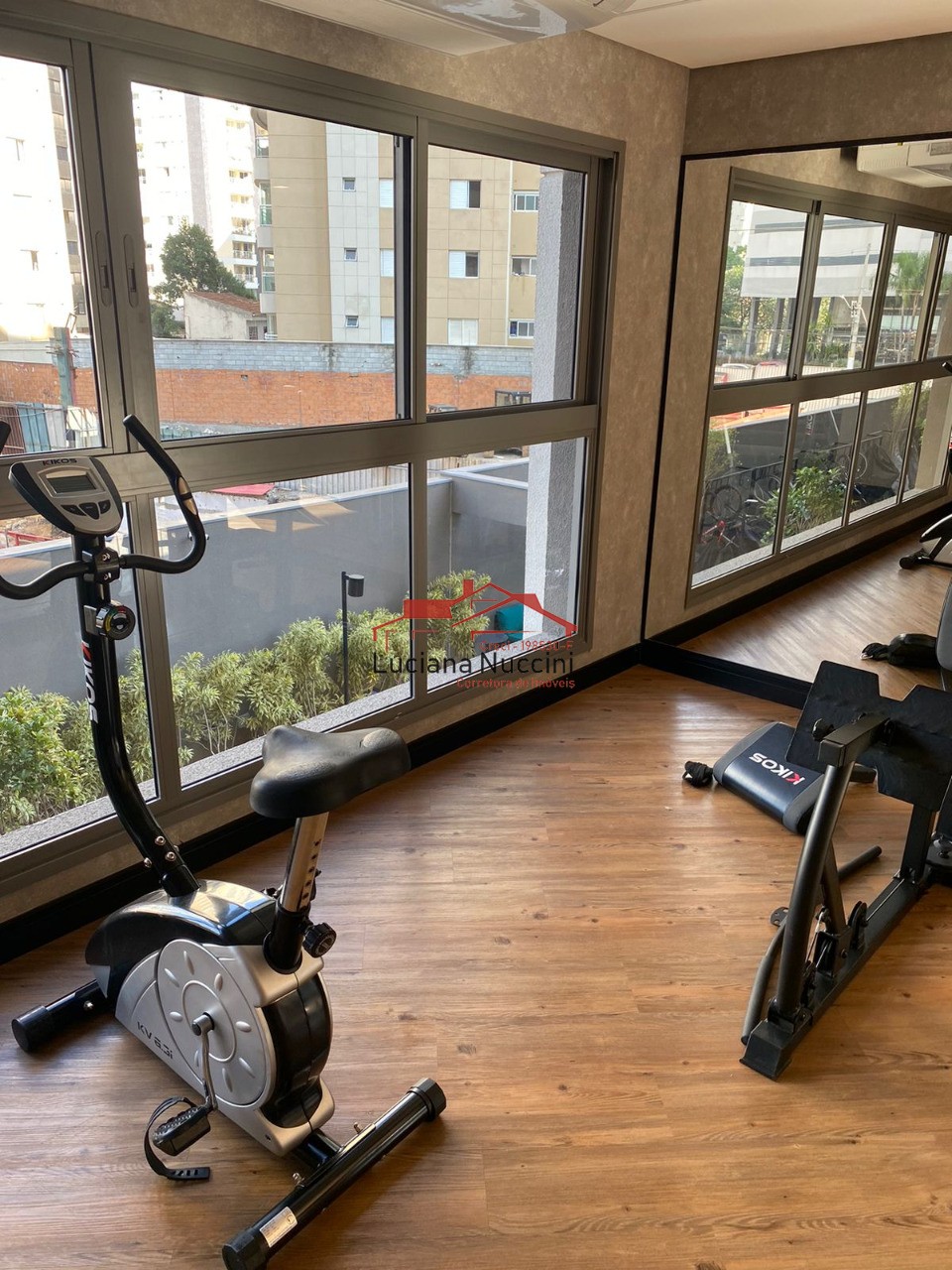 Charmoso Apartamento Mobiliado na Avenida Santo Amaro com Lazer Completo e Suíte