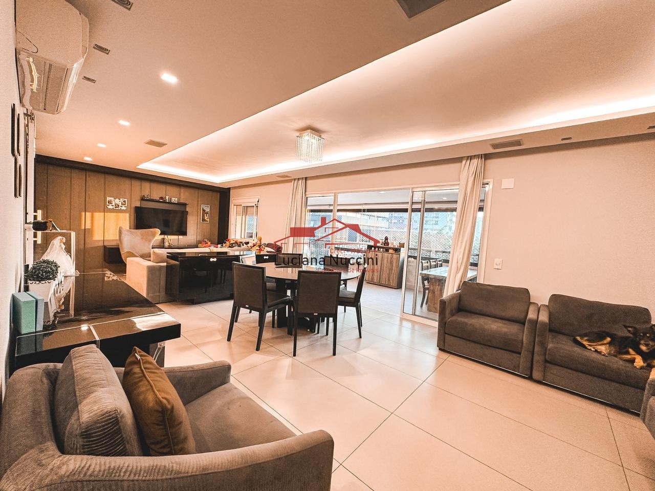 Apartamento à Venda no Parque Industrial Tomas Edson - 2 Dormitórios com Suíte e Espaço Amplo