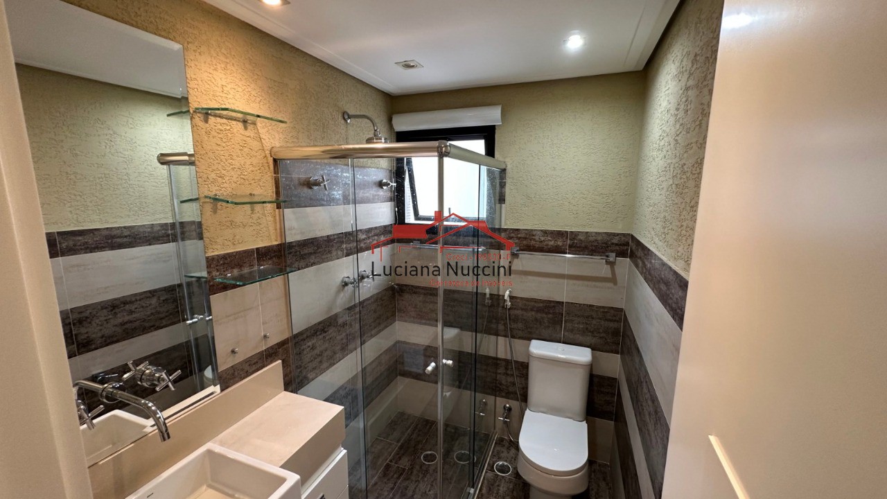 Cobertura Exclusiva com Piscina Particular e Móveis de Alto Padrão em Localização Premium de São Paulo