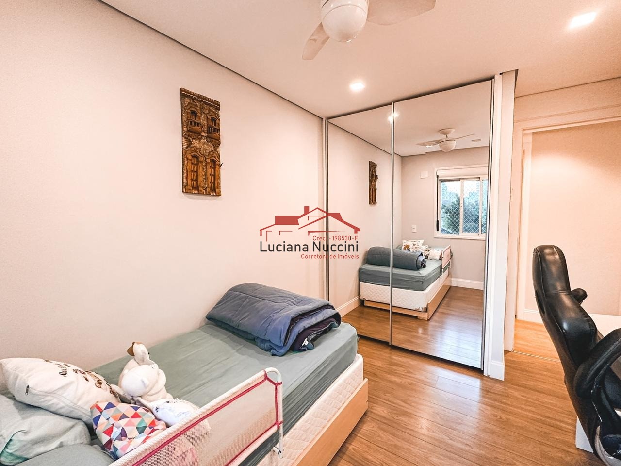 Apartamento à Venda no Parque Industrial Tomas Edson - 2 Dormitórios com Suíte e Espaço Amplo