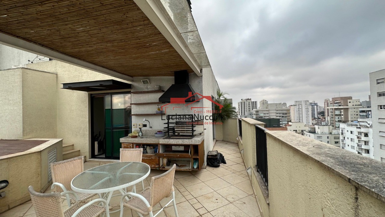 Cobertura Exclusiva com Piscina Particular e Móveis de Alto Padrão em Localização Premium de São Paulo