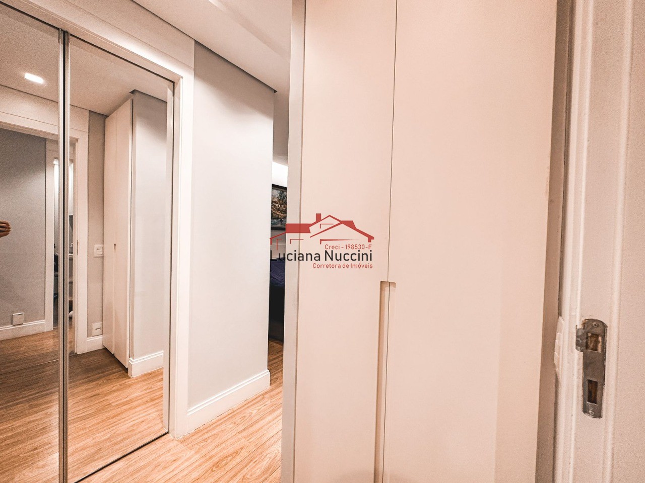 Apartamento à Venda no Parque Industrial Tomas Edson - 2 Dormitórios com Suíte e Espaço Amplo