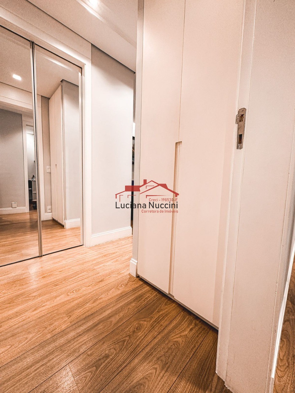 Apartamento à Venda no Parque Industrial Tomas Edson - 2 Dormitórios com Suíte e Espaço Amplo