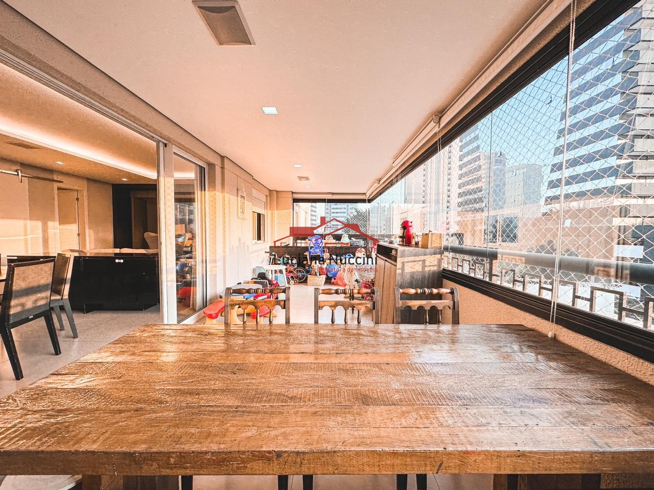 Apartamento à Venda no Parque Industrial Tomas Edson - 2 Dormitórios com Suíte e Espaço Amplo