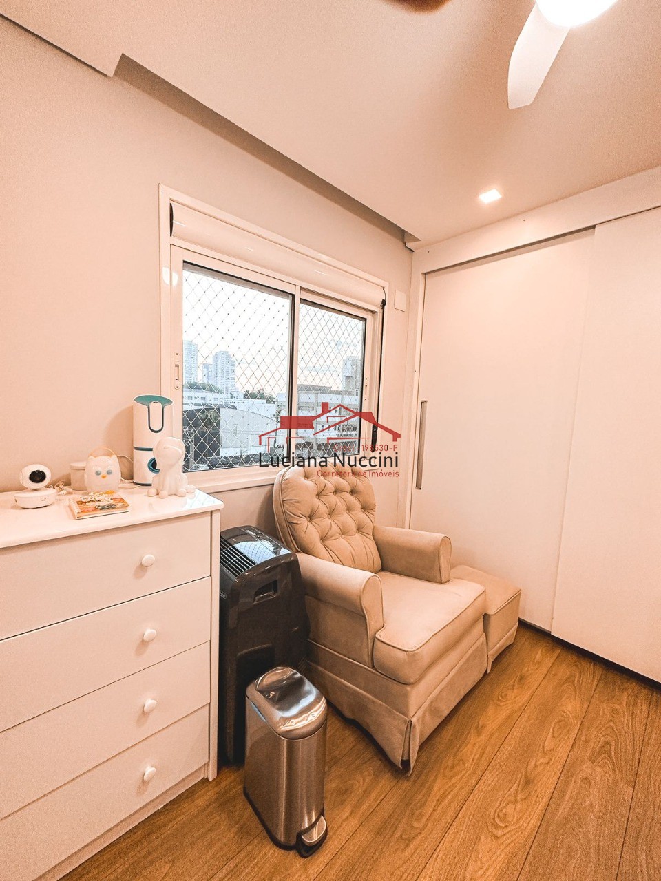 Apartamento à Venda no Parque Industrial Tomas Edson - 2 Dormitórios com Suíte e Espaço Amplo