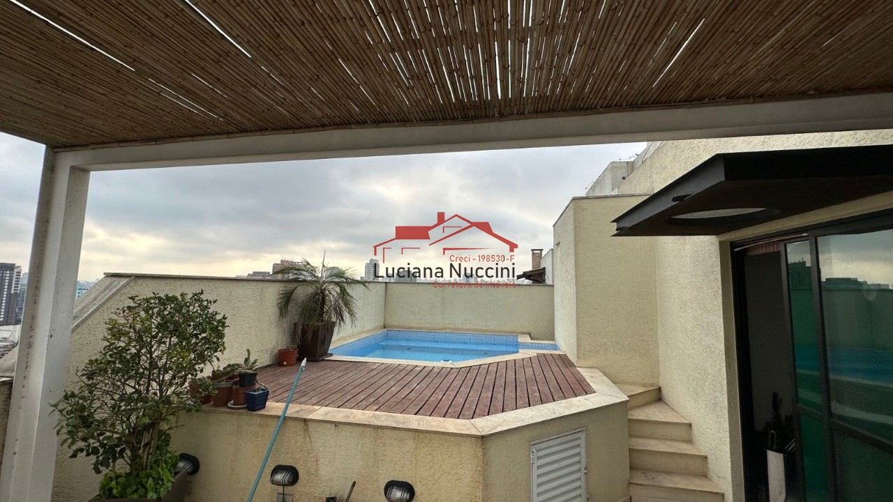 Cobertura Exclusiva com Piscina Particular e Móveis de Alto Padrão em Localização Premium de São Paulo