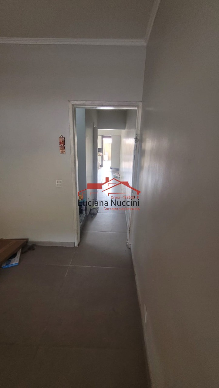 Casa para Venda e Locação no Conjunto Residencial Vista Verde - Espaçosa e Confortável!