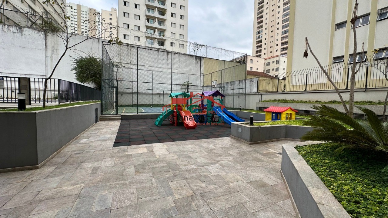 Cobertura Exclusiva com Piscina Particular e Móveis de Alto Padrão em Localização Premium de São Paulo
