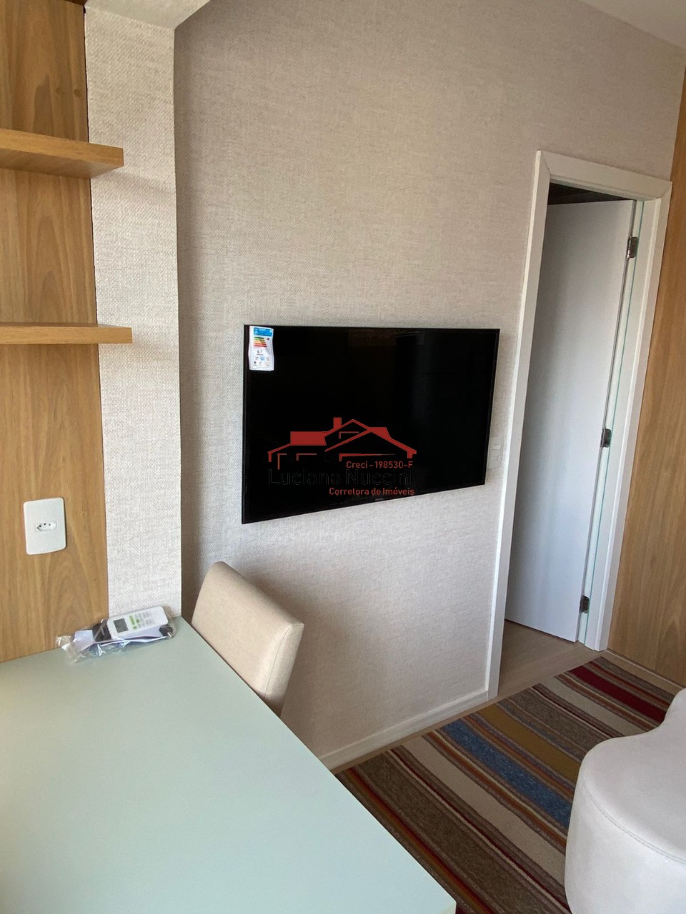 Charmoso Apartamento Mobiliado na Avenida Santo Amaro com Lazer Completo e Suíte