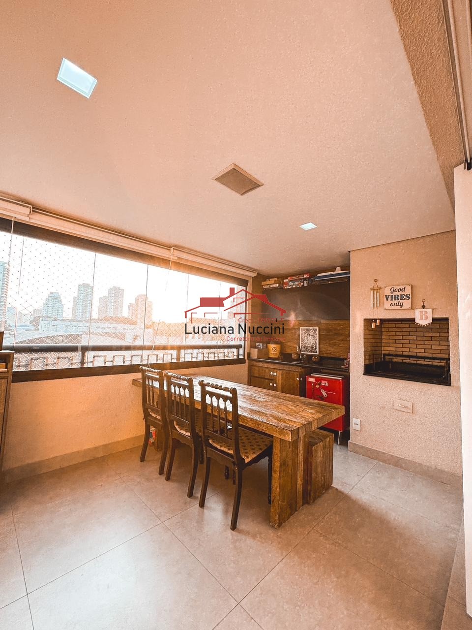 Apartamento à Venda no Parque Industrial Tomas Edson - 2 Dormitórios com Suíte e Espaço Amplo