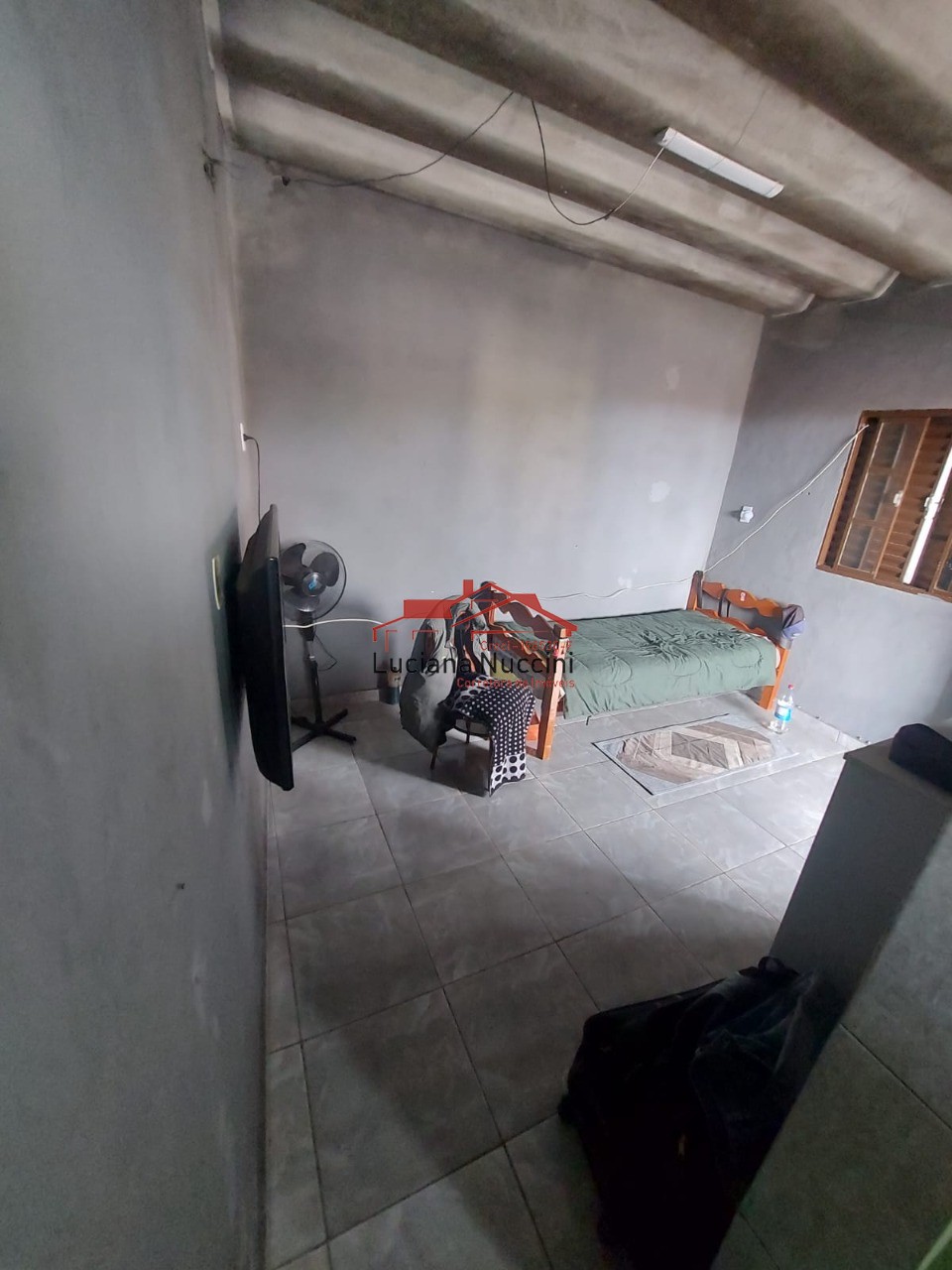 Casa na cidade domitila - 4 dormitórios, 2 suítes e espaço a