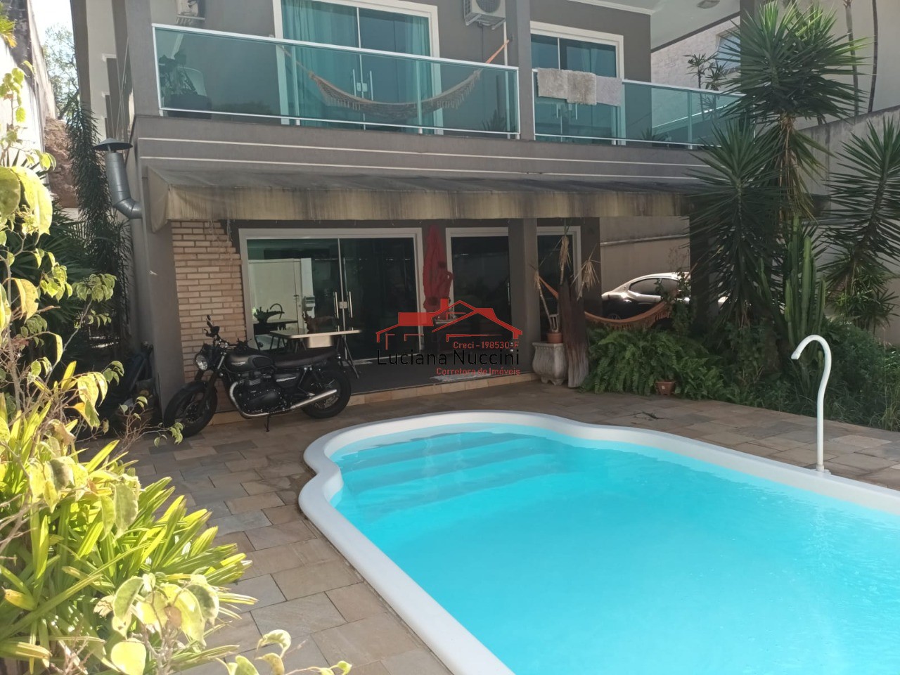 Casa à Venda e Locação na City América - 4 Suítes, Espaço Amplo e 3 Vagas de Garagem