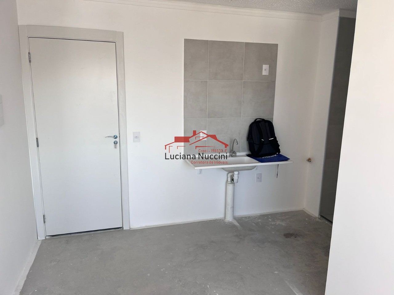 Apartamento à Venda na Várzea da Barra Funda - 2 Dormitórios e Conveniência Compacta