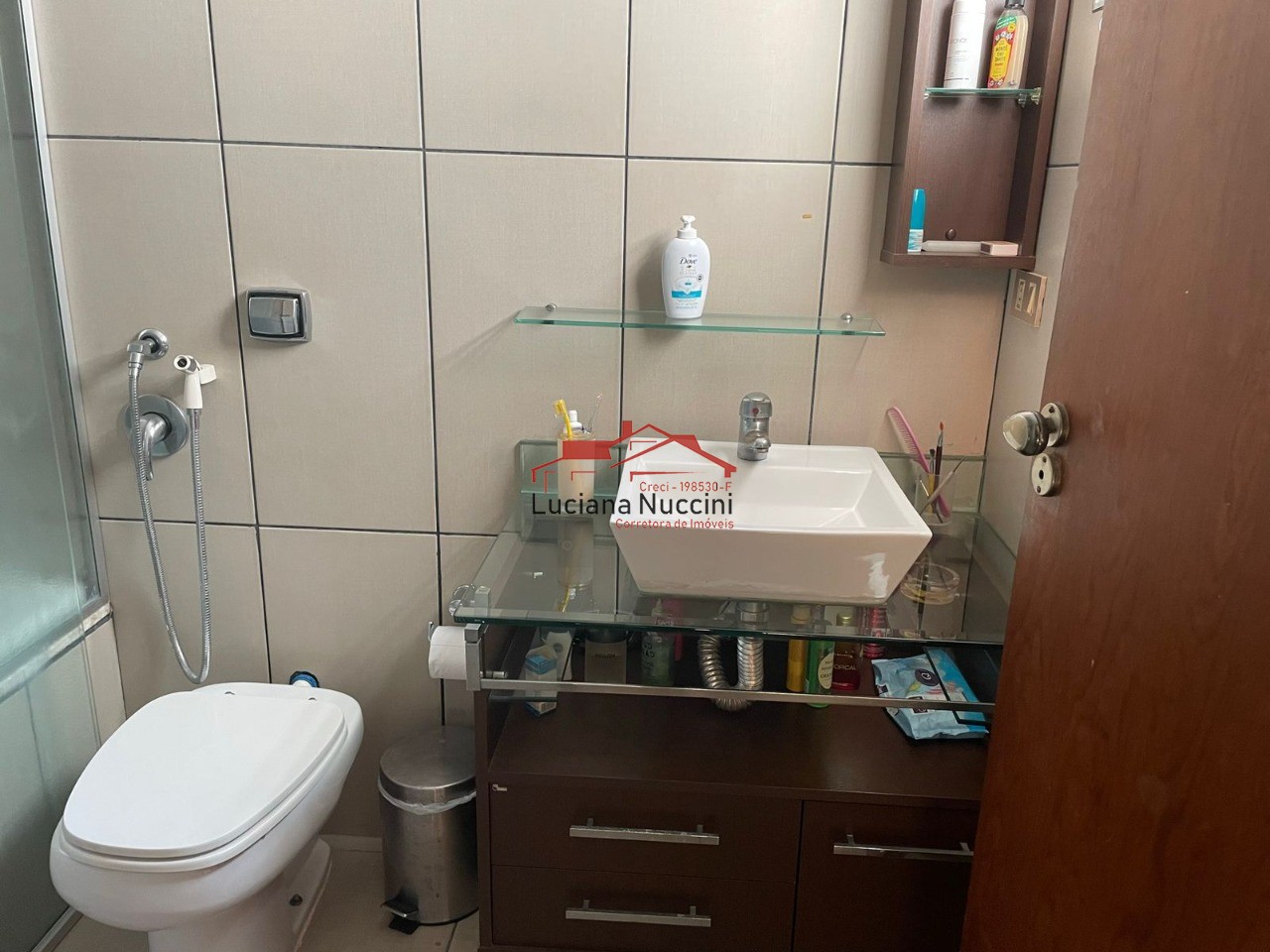 Casa à Venda no Alto da Lapa - 3 Suítes, 3 Vagas e Espaço Amplo