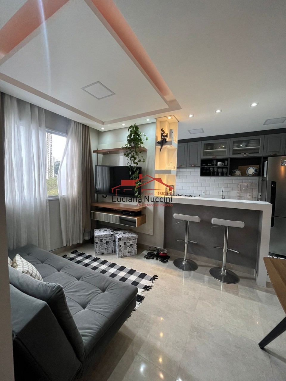 Apartamento à Venda no Parque Rebouças - 2 Dormitórios e Vaga de Garagem