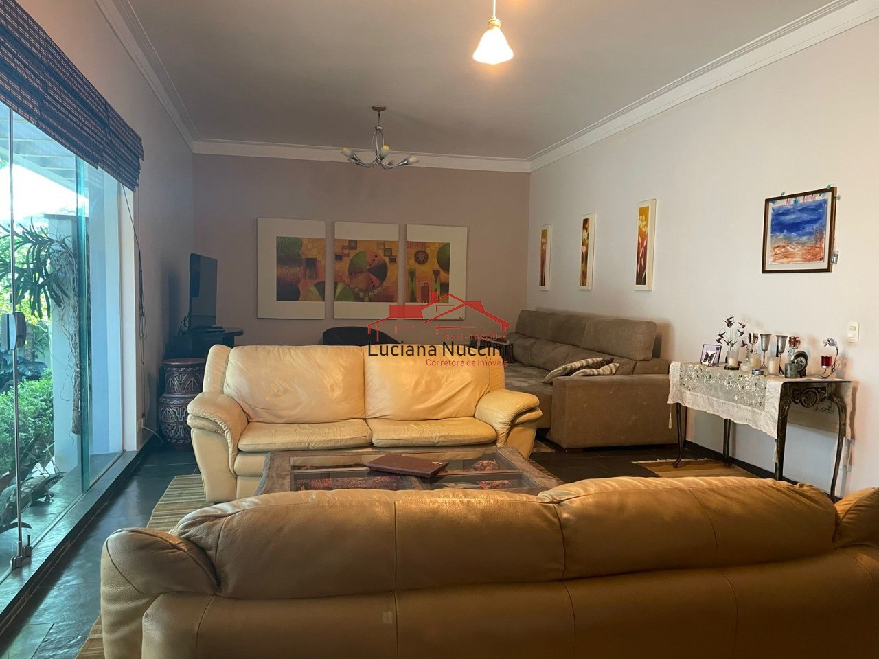 Casa à Venda no Alto da Lapa - 3 Suítes, 3 Vagas e Espaço Amplo