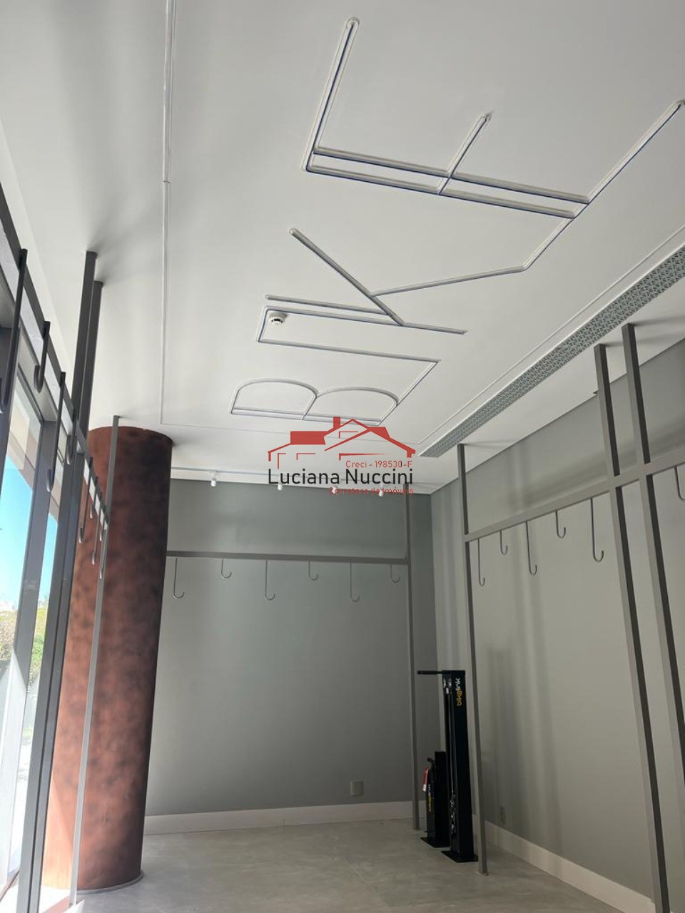 Studio Residencial em Indianópolis - Espaço Versátil e Localização Estratégica