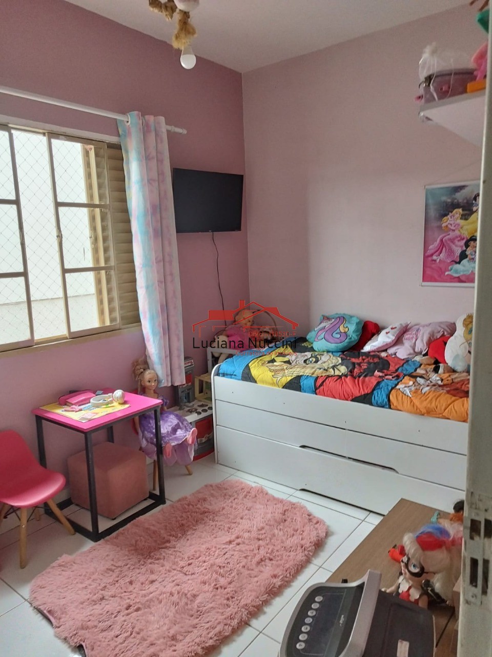 Casa Espaçosa de 4 Dormitórios no Jardim Iracema - Oportunidade Única!