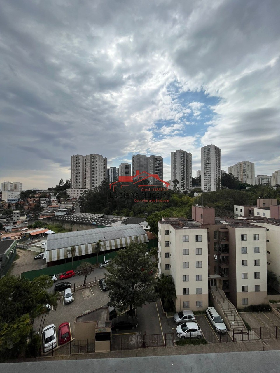 Apartamento à Venda no Parque Rebouças - 2 Dormitórios e Vaga de Garagem