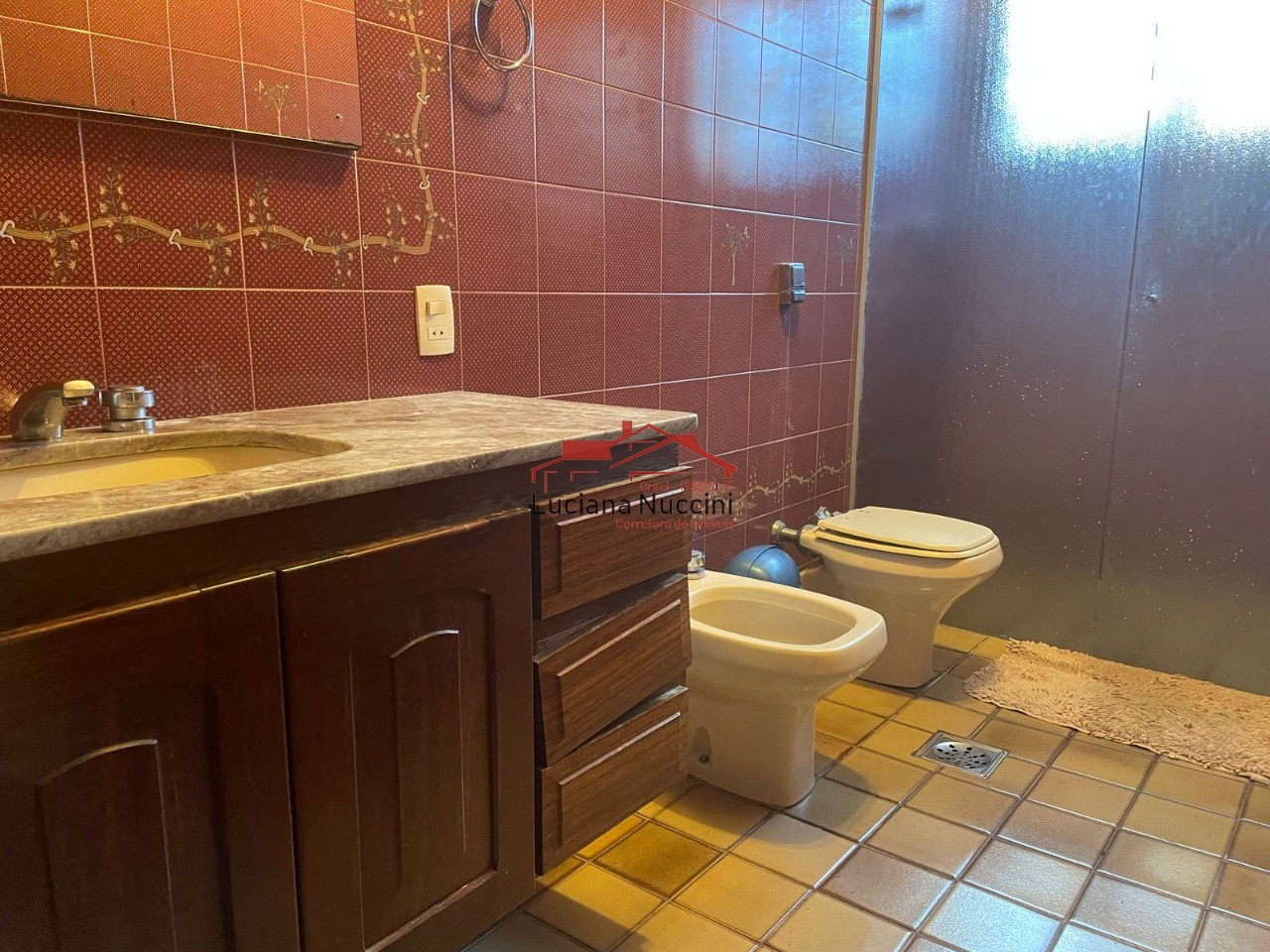 Casa à Venda no Alto da Lapa - 3 Suítes, 3 Vagas e Espaço Amplo