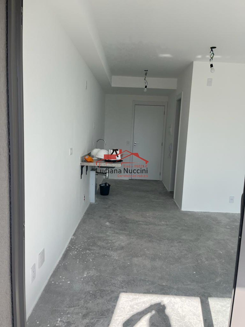 Studio Residencial em Indianópolis - Espaço Versátil e Localização Estratégica