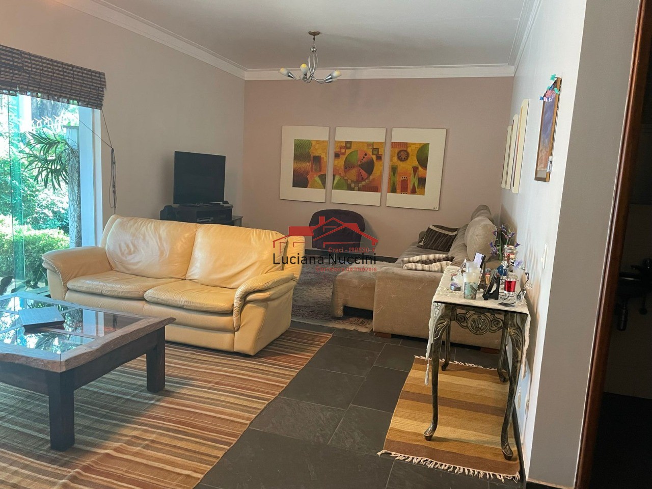 Casa à Venda no Alto da Lapa - 3 Suítes, 3 Vagas e Espaço Amplo