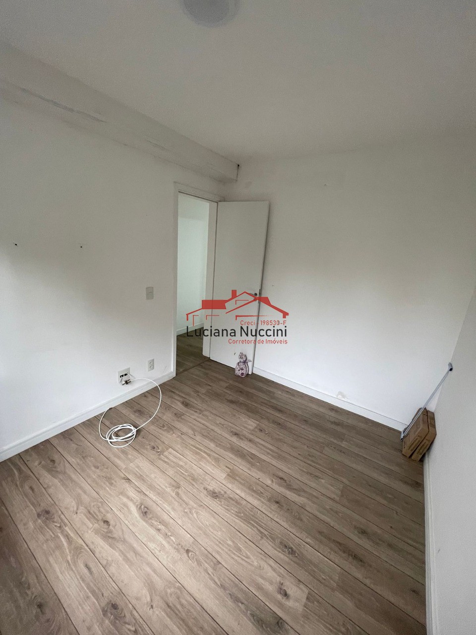 Lindo Apartamento de 3 Dormitórios com Suíte na Vila Isa, São Paulo