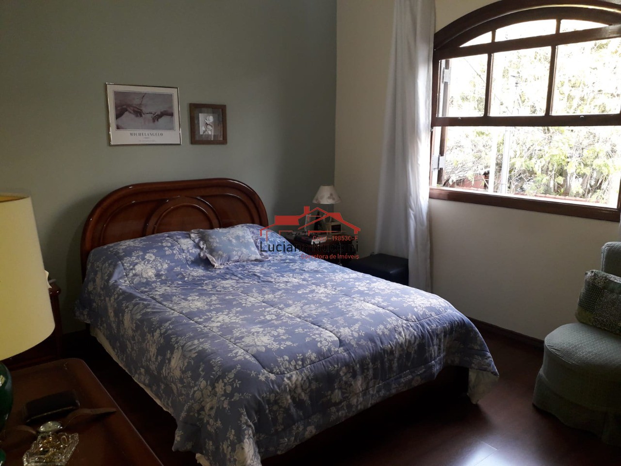 Espetacular Casa com 3 Suítes e 2 Vagas em Santo Amaro, São Paulo